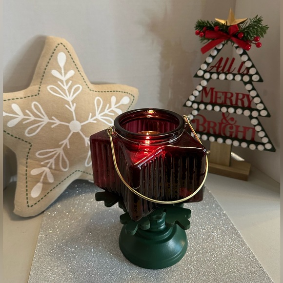 SCENT UNLEASHED, HAND POURED SCENTED CANDLES, LANTERN.. COMING SOON!! - Picture 7 of 8